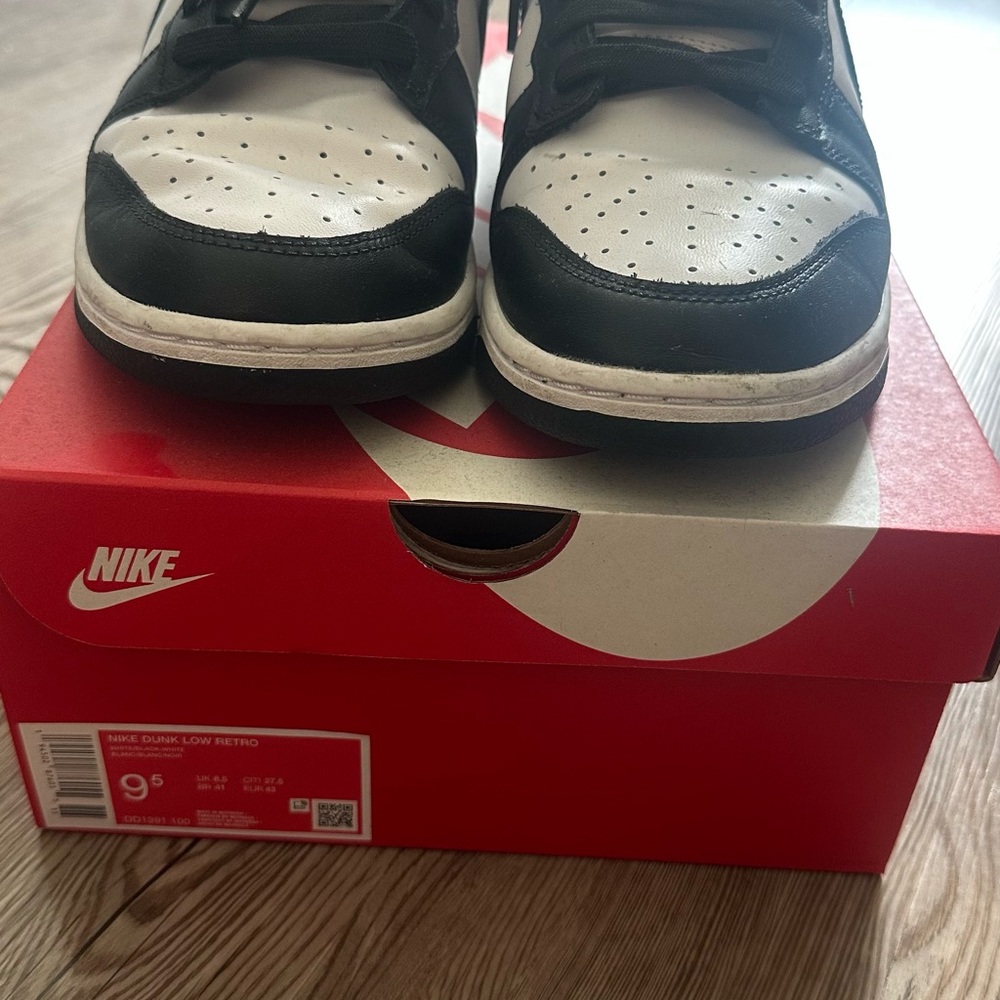 Nike Dunk Retro “Panda” Sneakers - 9.5 - Worn 4x - Picture 6 of 6
